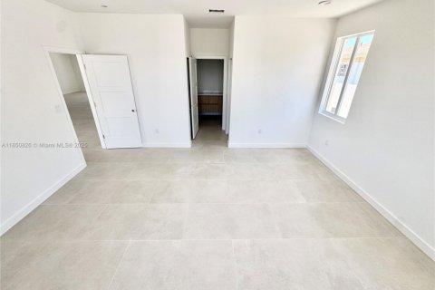 Villa ou maison à vendre à Miami-Dade, Floride: 3 chambres, 218.97 m2 № 1854751 - photo 27