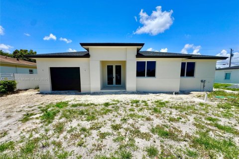 Villa ou maison à vendre à Miami-Dade, Floride: 3 chambres, 218.97 m2 № 1854751 - photo 1
