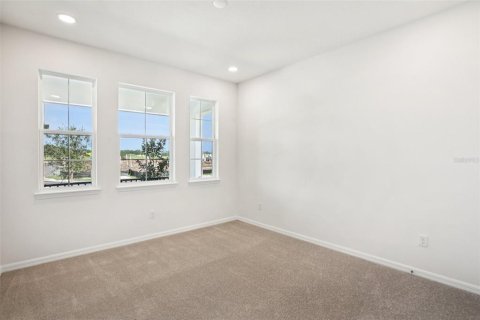 House in New Port Richey, Florida 4 bedrooms, 221.76 sq.m. № 1780771 - photo 17