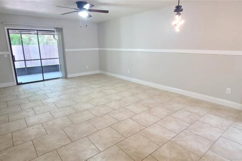 Villa ou maison à vendre à Port Orange, Floride: 2 chambres, 107.02 m2 № 1905404 - photo 4