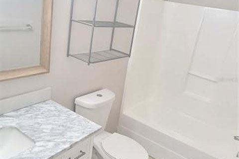 Villa ou maison à vendre à Port Orange, Floride: 2 chambres, 107.02 m2 № 1905404 - photo 25