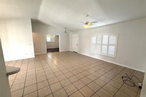 House in North Port, Florida 3 bedrooms, 137.68 sq.m. № 2378006 - photo 9