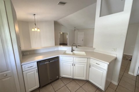 House in North Port, Florida 3 bedrooms, 137.68 sq.m. № 2378006 - photo 4