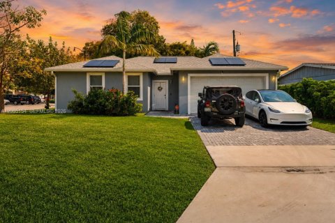 Casa en Pompano Beach, Florida 3 dormitorios, 128.58 m2 № 2278670