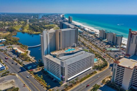 Condo in Panama City Beach, Florida, 3 bedrooms  № 560716 - photo 1