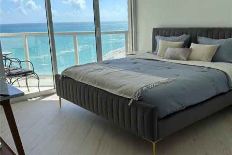 Condominio en alquiler en Sunny Isles Beach, Florida, 1 dormitorio, 92.9 m2 № 1993933 - foto 3
