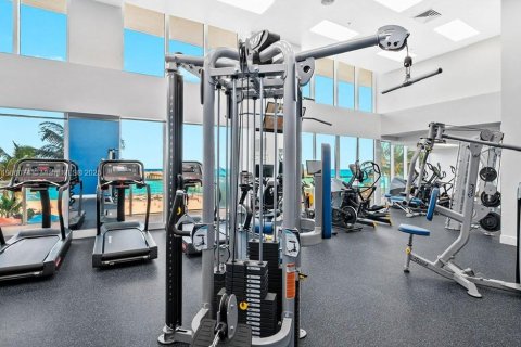 Condominio en alquiler en Sunny Isles Beach, Florida, 1 dormitorio, 92.9 m2 № 1993933 - foto 12