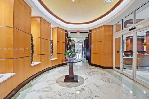 Condominio en alquiler en Sunny Isles Beach, Florida, 1 dormitorio, 92.9 m2 № 1993933 - foto 13