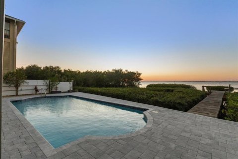 Casa en venta en Bradenton, Florida, 4 dormitorios, 525.27 m2 № 2151754 - foto 3