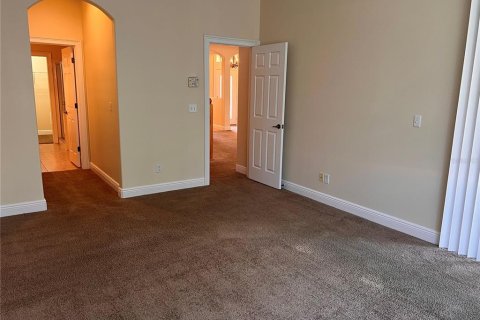 Townhouse in Palm Harbor, Florida 3 bedrooms, 205.78 sq.m. № 1900368 - photo 13
