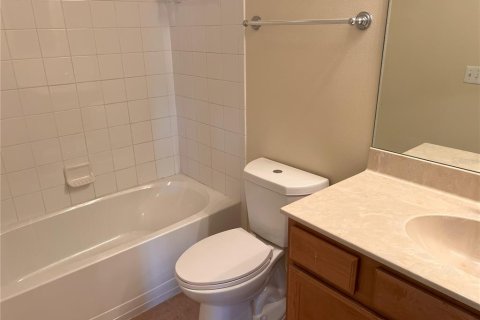 Townhouse in Palm Harbor, Florida 3 bedrooms, 205.78 sq.m. № 1900368 - photo 27