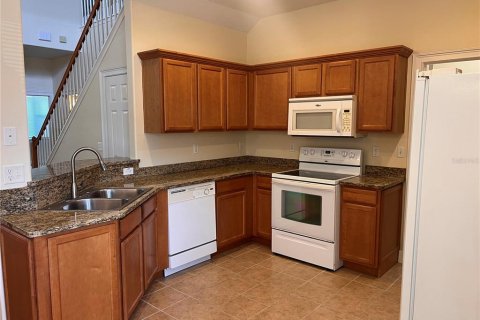 Townhouse in Palm Harbor, Florida 3 bedrooms, 205.78 sq.m. № 1900368 - photo 4