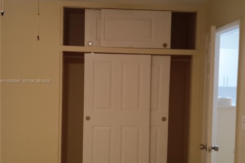 Appartement à louer à Fort Lauderdale, Floride: 1 chambre, 242.66 m2 № 1976967 - photo 10