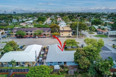 Appartement à louer à Fort Lauderdale, Floride: 1 chambre, 242.66 m2 № 1976967 - photo 1