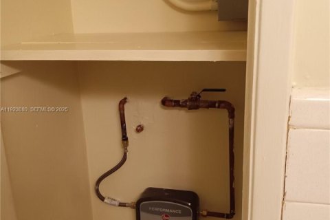 Appartement à louer à Fort Lauderdale, Floride: 1 chambre, 242.66 m2 № 1976967 - photo 29