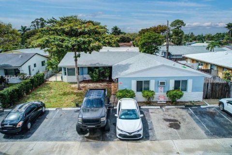 Appartement à louer à Fort Lauderdale, Floride: 1 chambre, 242.66 m2 № 1976967 - photo 2