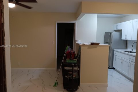 Appartement à louer à Fort Lauderdale, Floride: 1 chambre, 242.66 m2 № 1976967 - photo 24