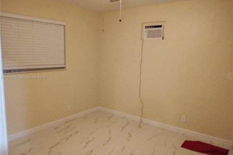 Appartement à louer à Fort Lauderdale, Floride: 1 chambre, 242.66 m2 № 1976967 - photo 11