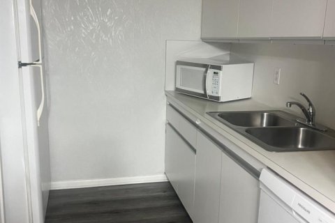 Купить кондоминиум в Коконат Крик, Флорида 3 комнаты, 79.99м2, № 2172922 - фото 5