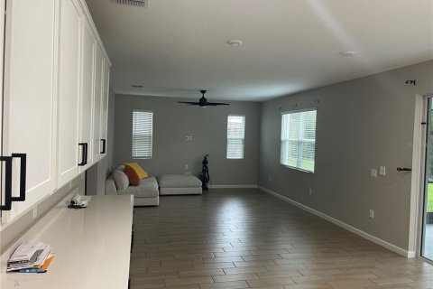Casa en venta en Kissimmee, Florida, 5 dormitorios, 284 m2 № 2324065 - foto 10
