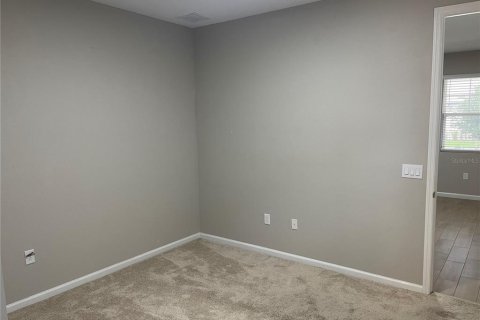 Casa en venta en Kissimmee, Florida, 5 dormitorios, 284 m2 № 2324065 - foto 18