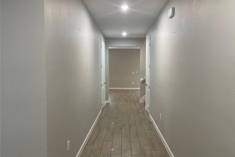 Casa en venta en Kissimmee, Florida, 5 dormitorios, 284 m2 № 2324065 - foto 12