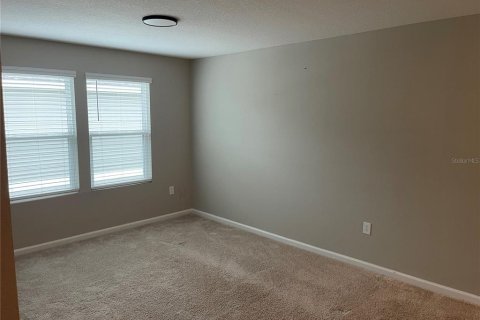 Casa en venta en Kissimmee, Florida, 5 dormitorios, 284 m2 № 2324065 - foto 30