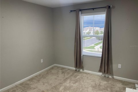Casa en venta en Kissimmee, Florida, 5 dormitorios, 284 m2 № 2324065 - foto 24