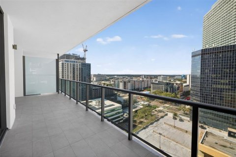 Condo in Saint Petersburg, Florida, 2 bedrooms  № 2118817 - photo 16
