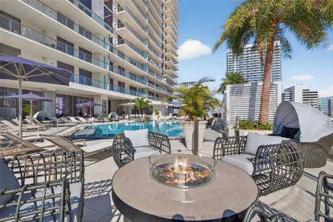 Condo in Saint Petersburg, Florida, 2 bedrooms  № 2118817 - photo 23