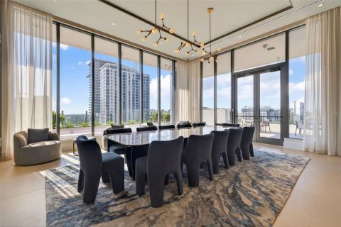 Condo in Saint Petersburg, Florida, 2 bedrooms  № 2118817 - photo 30