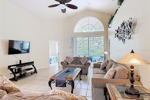 House in Davenport, Florida 4 bedrooms, 165.37 sq.m. № 1769302 - photo 9
