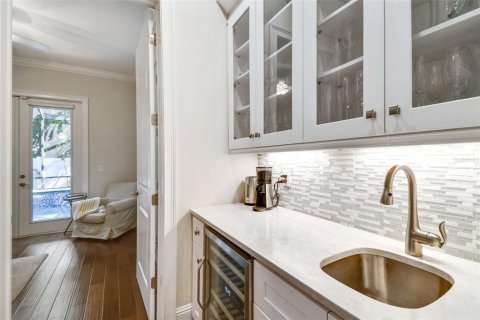 Villa ou maison à vendre à Tampa, Floride: 5 chambres, 300.54 m2 № 1765209 - photo 19