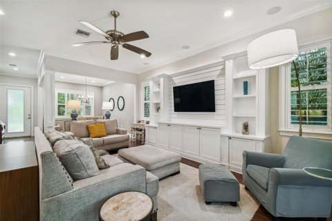 Villa ou maison à vendre à Tampa, Floride: 5 chambres, 300.54 m2 № 1765209 - photo 10