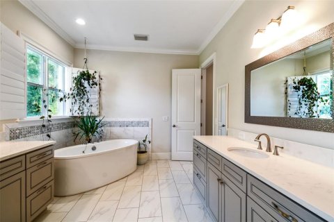 Villa ou maison à vendre à Tampa, Floride: 5 chambres, 300.54 m2 № 1765209 - photo 28