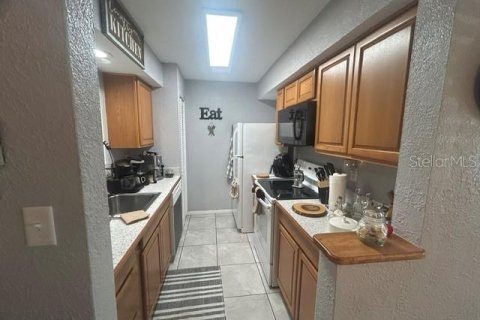 Villa ou maison à louer à Deltona, Floride: 3 chambres, 105.54 m2 № 2378296 - photo 6