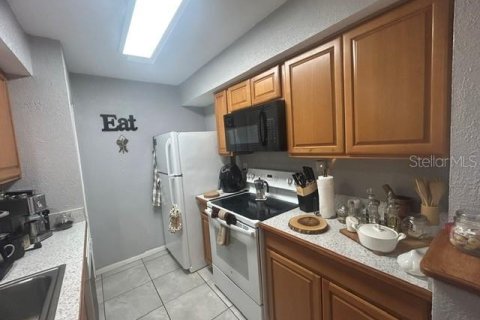 Villa ou maison à louer à Deltona, Floride: 3 chambres, 105.54 m2 № 2378296 - photo 5