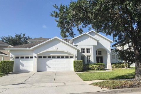 House in Orlando, Florida 5 bedrooms, 315.22 sq.m. № 2236430 - photo 2