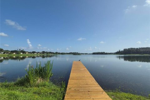 House in Orlando, Florida 5 bedrooms, 315.22 sq.m. № 2236430 - photo 3