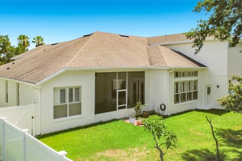 House in Orlando, Florida 5 bedrooms, 315.22 sq.m. № 2236430 - photo 21