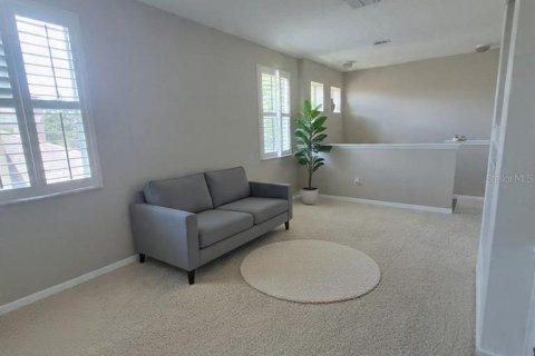 House in Orlando, Florida 5 bedrooms, 315.22 sq.m. № 2236430 - photo 17