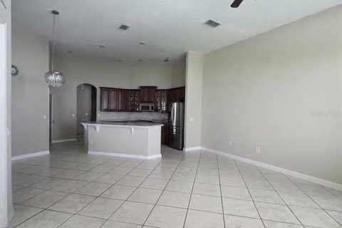 House in Orlando, Florida 5 bedrooms, 315.22 sq.m. № 2236430 - photo 15