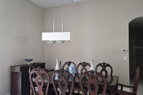 House in Orlando, Florida 5 bedrooms, 315.22 sq.m. № 2236430 - photo 8
