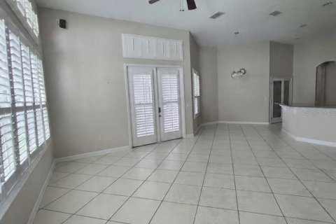 House in Orlando, Florida 5 bedrooms, 315.22 sq.m. № 2236430 - photo 16