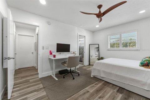 Condo in Tampa, Florida, 2 bedrooms  № 2148556 - photo 23