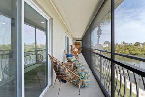 Condo in Tampa, Florida, 2 bedrooms  № 2148556 - photo 26