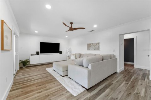 Condo in Tampa, Florida, 2 bedrooms  № 2148556 - photo 14