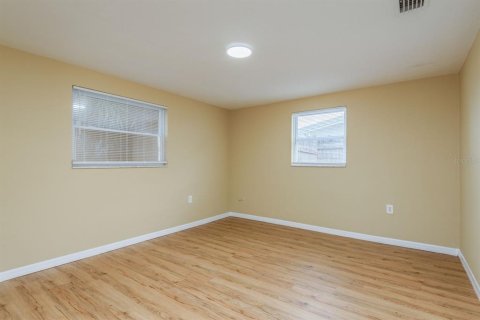House in Holiday, Florida 3 bedrooms, 124.49 sq.m. № 1904106 - photo 10