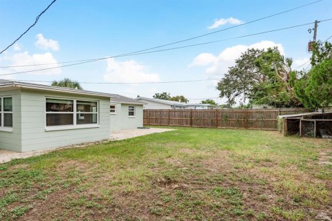 House in Holiday, Florida 3 bedrooms, 124.49 sq.m. № 1904106 - photo 18