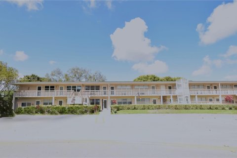 Condo in Deerfield Beach, Florida, 1 bedroom № 2050928